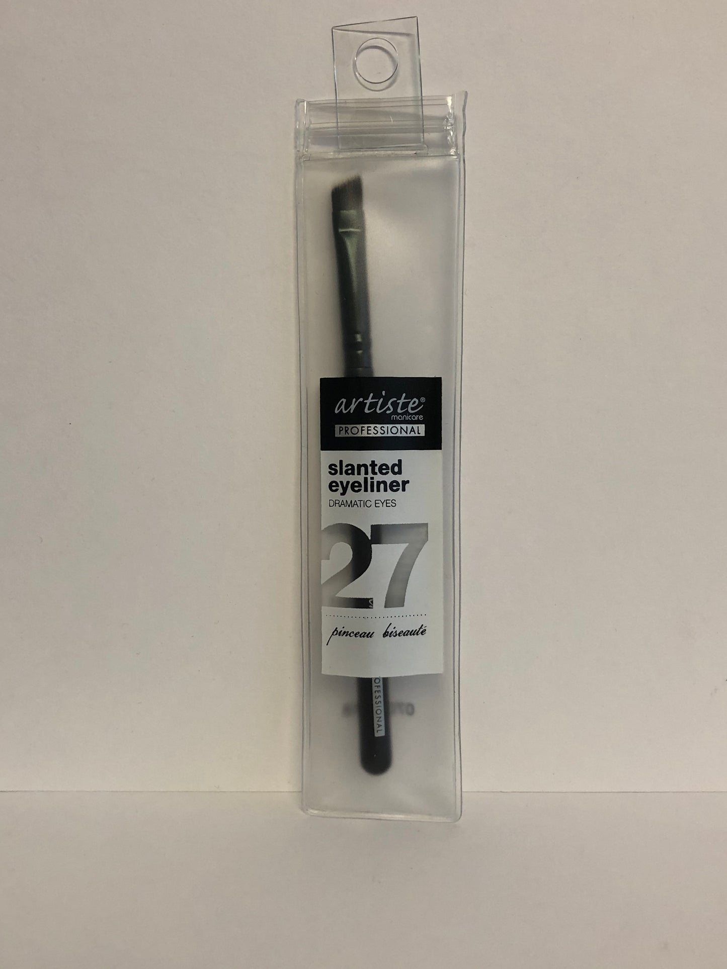 Artiste Manicare Professional Slanted Eyeliner Brush 27